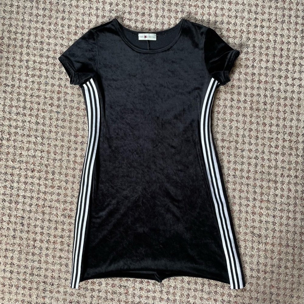 vintage 90s/y2k velvet short sleeve mini dress
